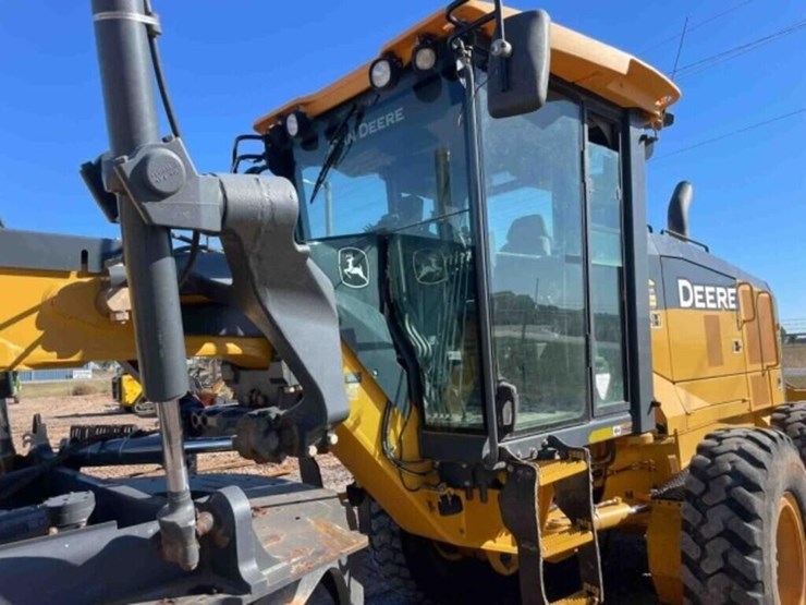 2018-deere-672g-image-11