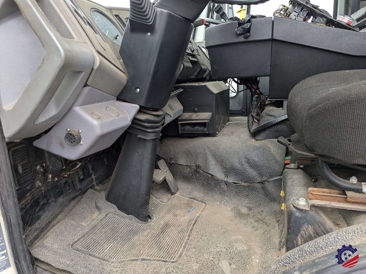 2007-sterling-sc8000-image-29