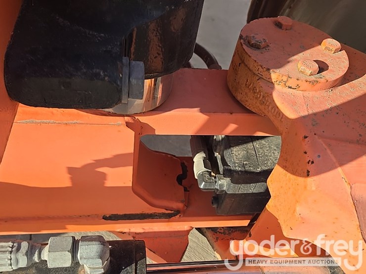 2014-jlg-800aj-image-26