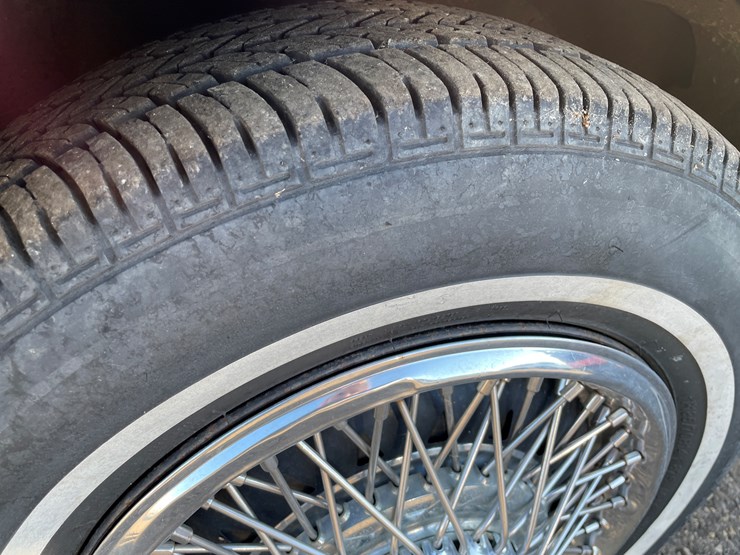 #1075-•-1982-chrysler-lebaron-convertible-(has-wi-title)-image-16