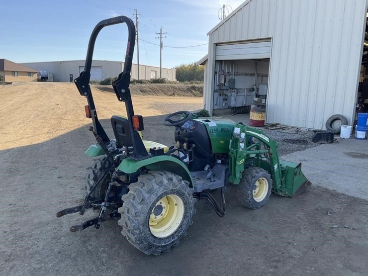 john-deere-2320-image-6