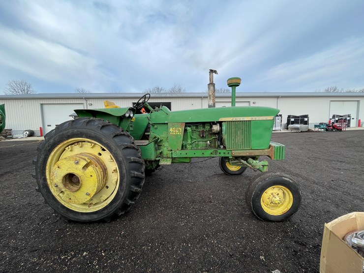 john-deere-4020-image-4