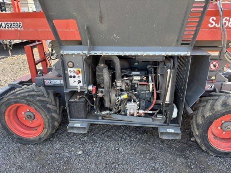 skyjack-sj6826rt-image-13