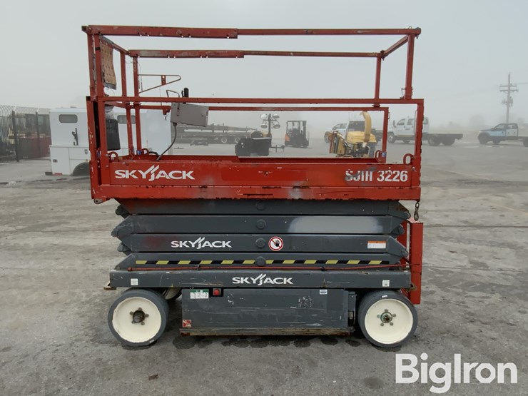 skyjack-sjiii3226-image-4