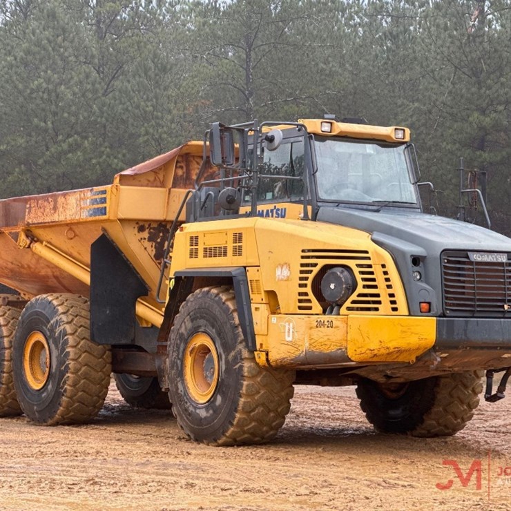 2017 KOMATSU HM400-5