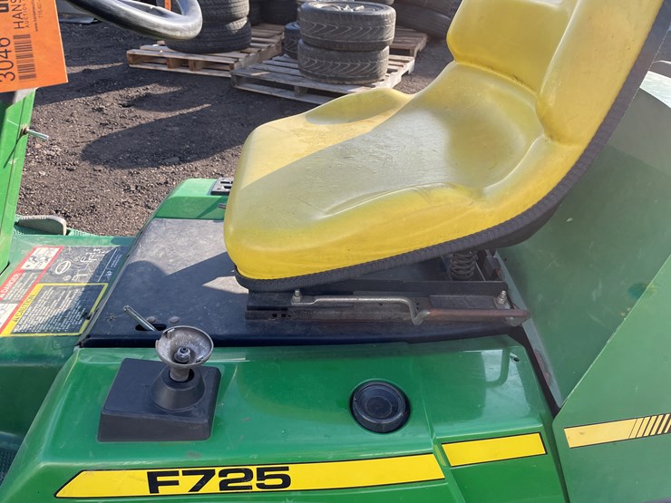 john-deere-f725-image-20