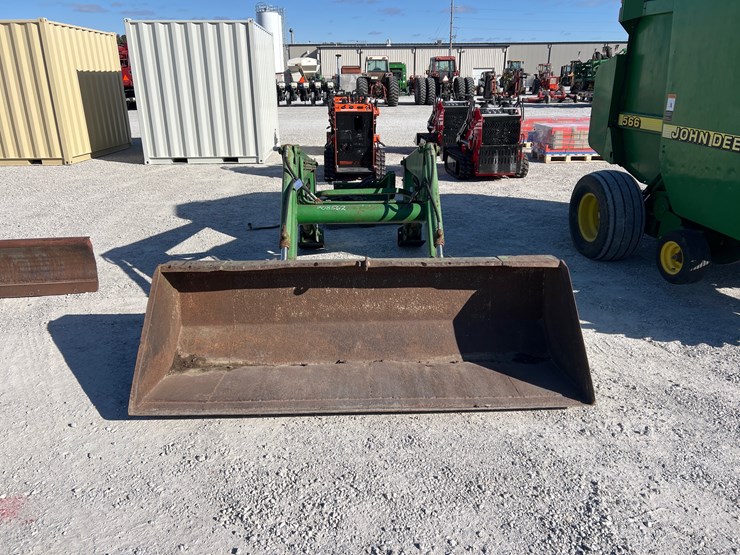 john-deere-146-image-2