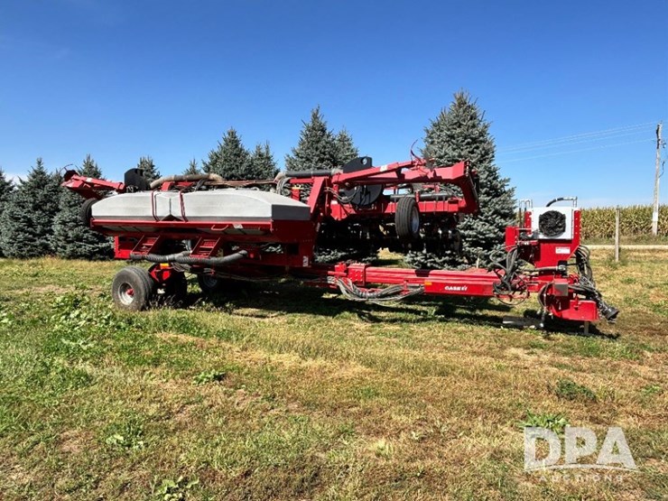 2012-case-ih-1240-image-2