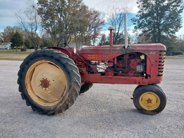 massey-ferguson-44-image-4