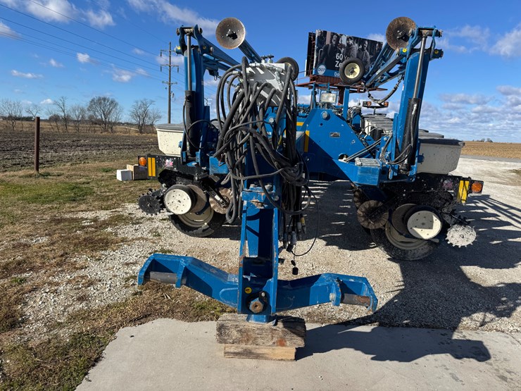 kinze-3800-image-14