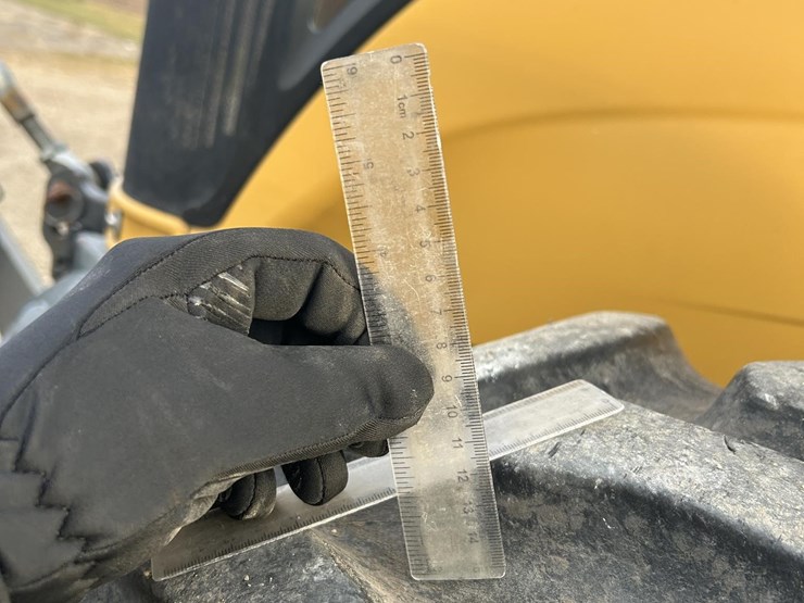 2014-challenger-mt585d-image-14