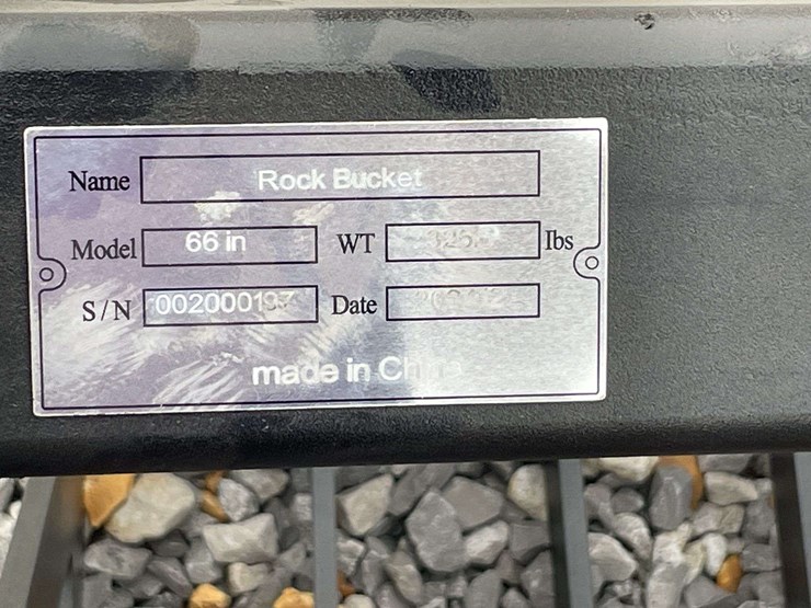 greatbear-66-inch-rock-bucket-image-4