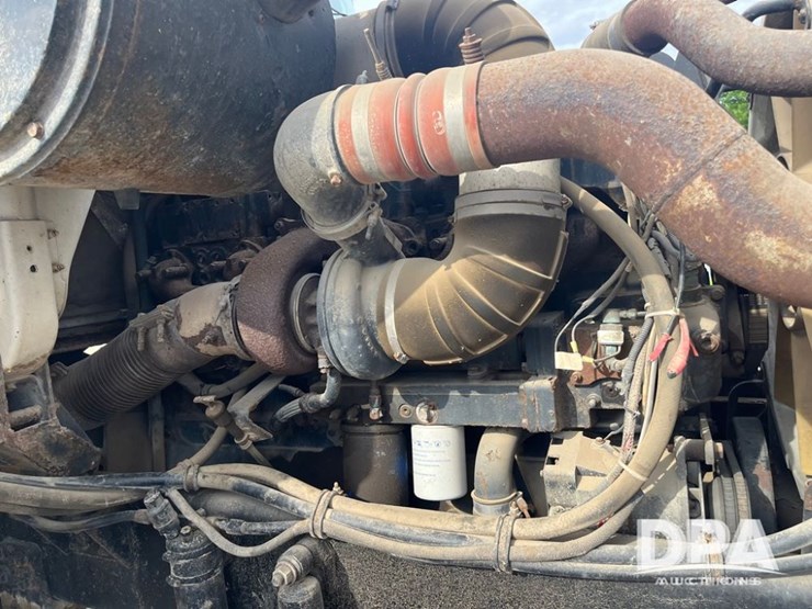 1993-white-gmc-liquid-truck-(dr8592-unit-129952)-image-31