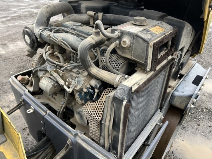 2015-dynapac-cc1200-image-12