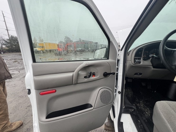 2005-chevrolet-astro-image-26