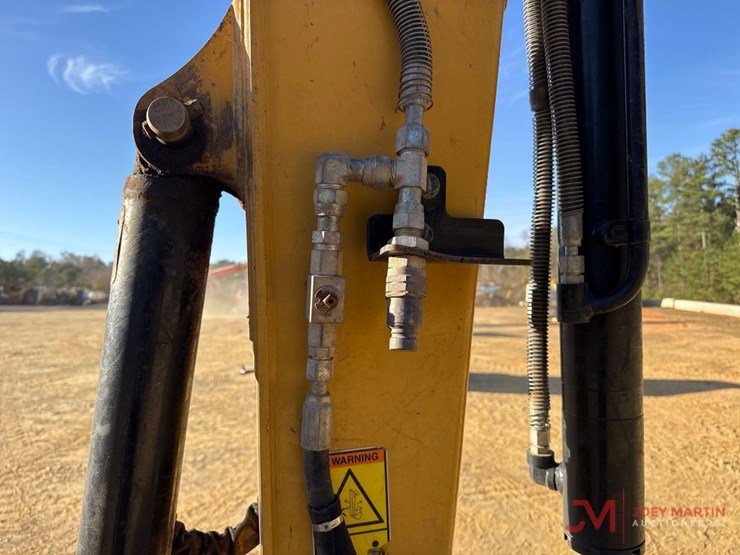 2018-caterpillar-305e2-cr-image-12