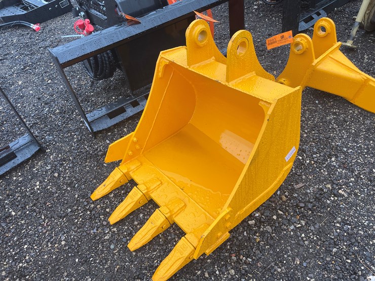 caterpillar-305-image-2