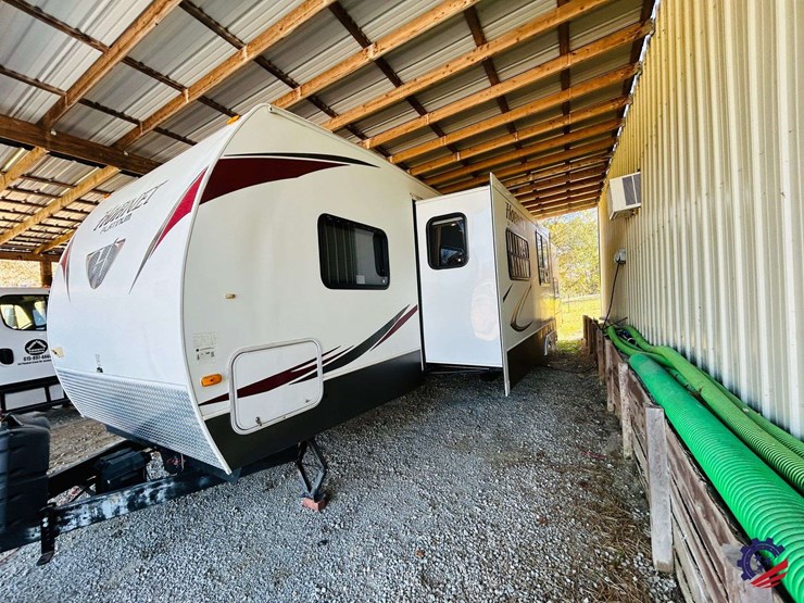 2011-keystone-hornet-platinum-31rbds-t/a-camper-trailer-image-7