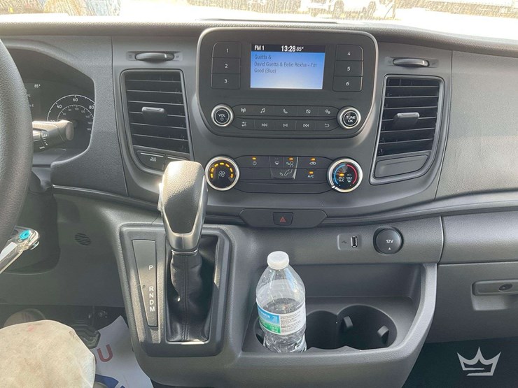 2025-ford-transit-image-15