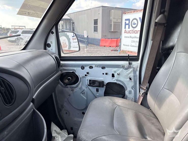 1997-ford-cargo-image-15