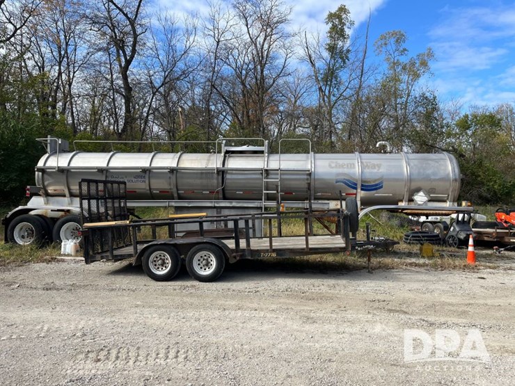 1982-heil-trailer-image-6