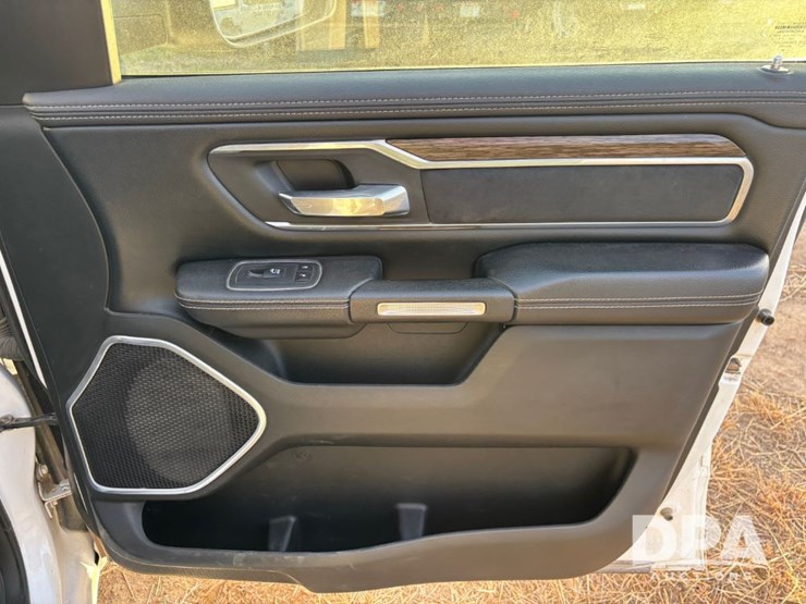 2019-dodge-1500-image-51