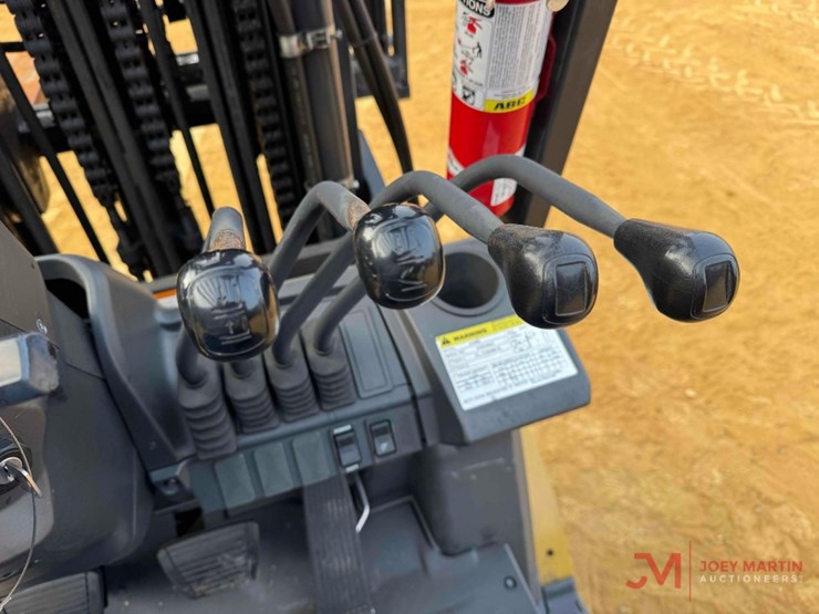 2022-caterpillar-2c6000-image-15