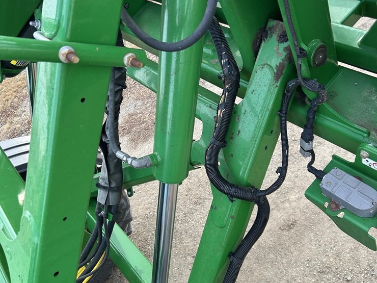 2017-john-deere-r4038-image-66