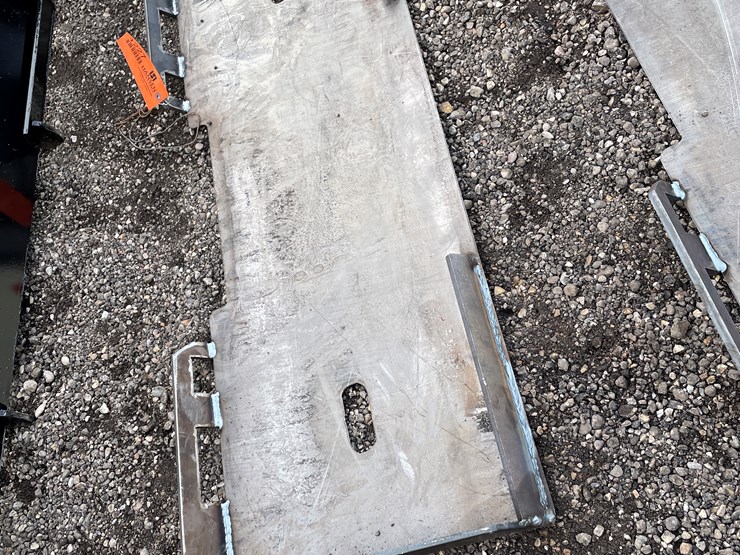 #1227-•-skidsteer-adapter-plates-image-2