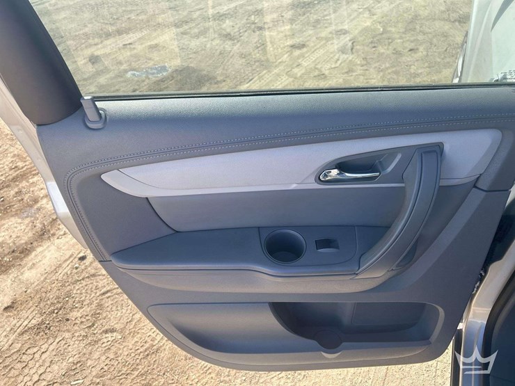 2016-chevrolet-traverse-image-20