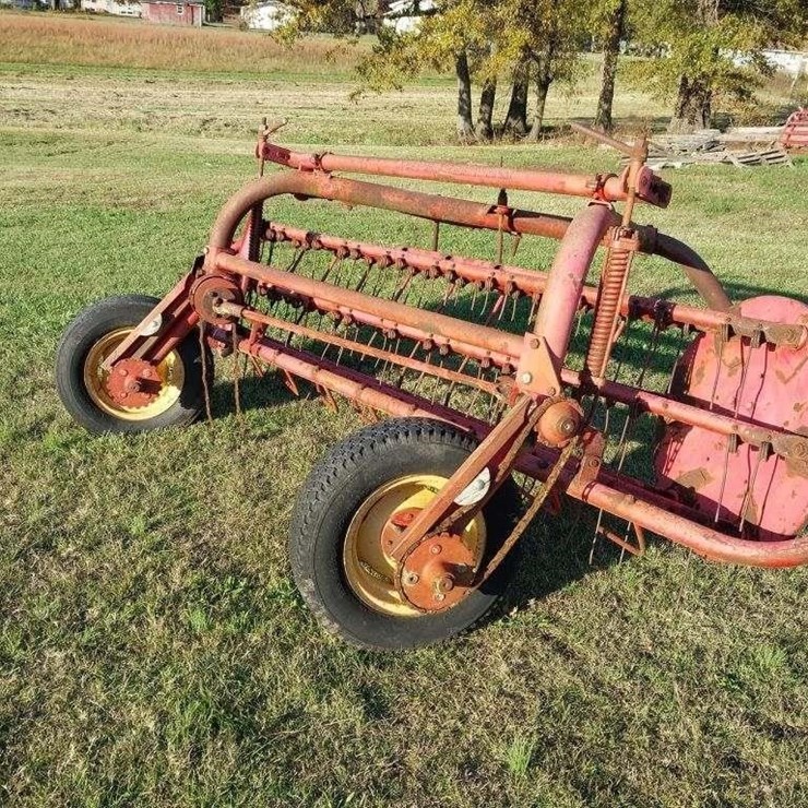 MASSEY-FERGUSON 37