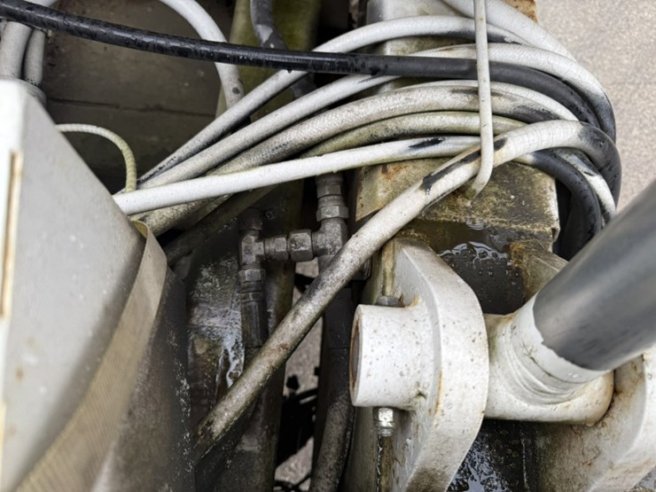 2002-caterpillar-3126-image-68