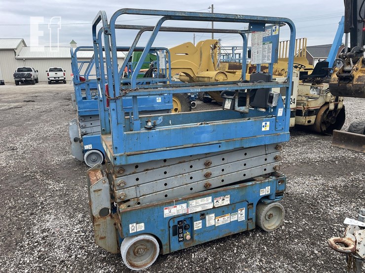 genie-gs1930-image-1