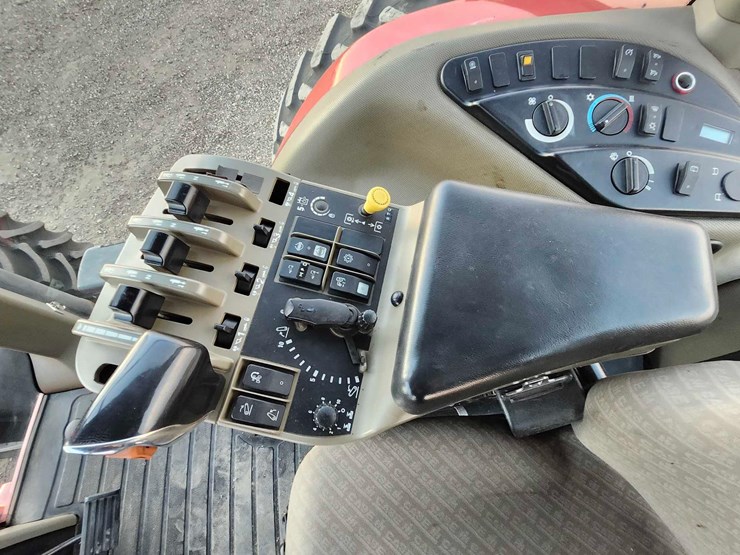 2005-case-ih-mx285-image-16