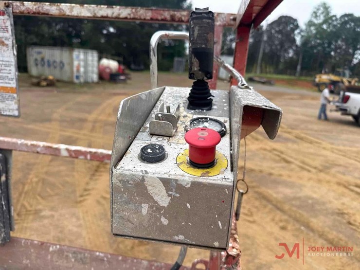 2014-skyjack-sjiii4626-image-7