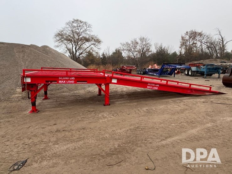 dura-ramp-portable-loading-dock-(gp12115)-image-3