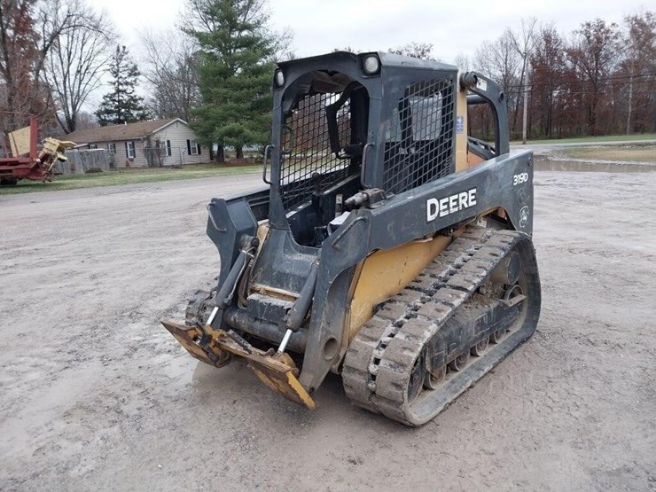 deere-319d-image-1