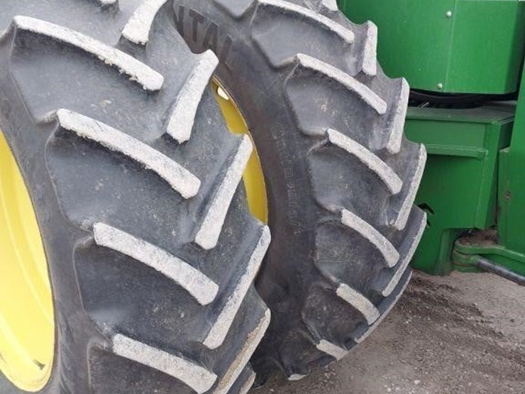 john-deere-8570-image-11