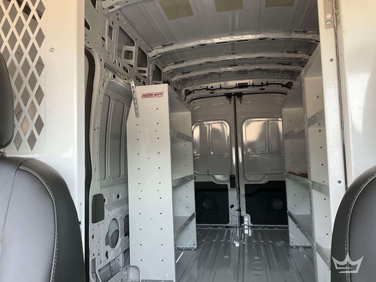 2025-ford-transit-image-19