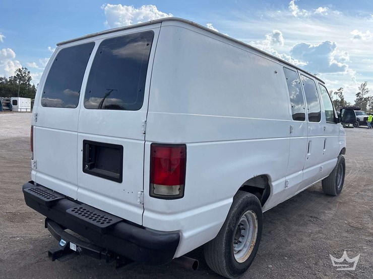 1997-ford-cargo-image-3