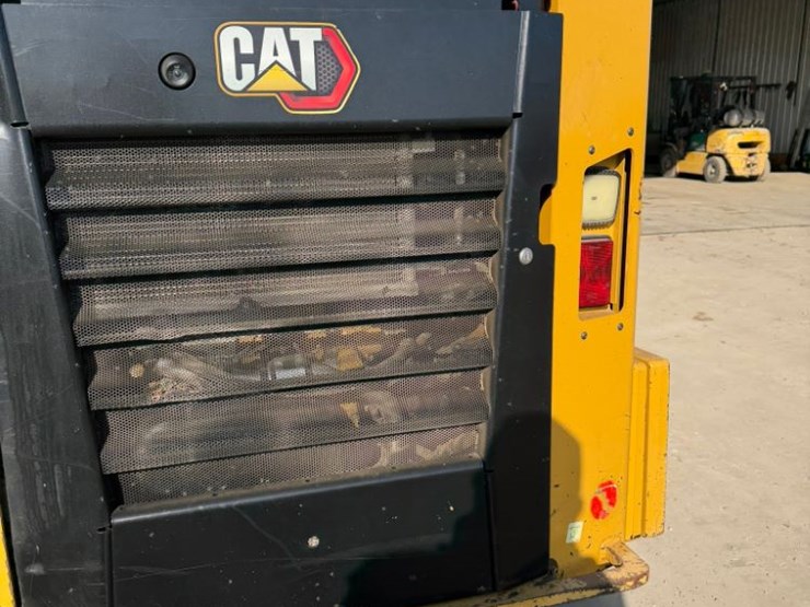 2022-caterpillar-279d3-image-20