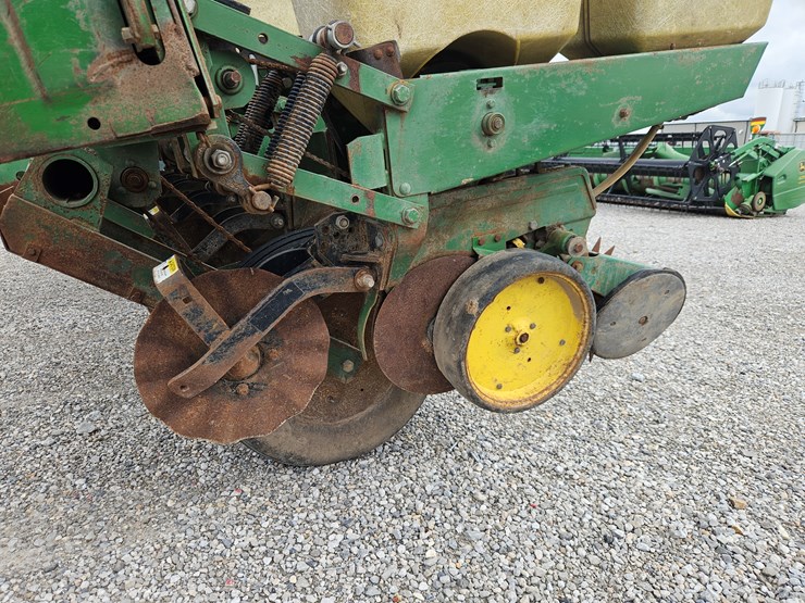john-deere-7000-image-4