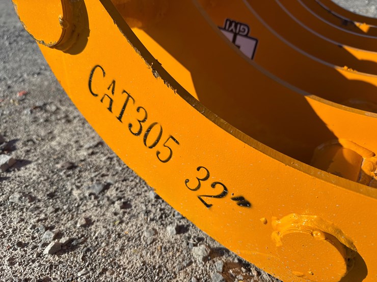 caterpillar-305-image-7