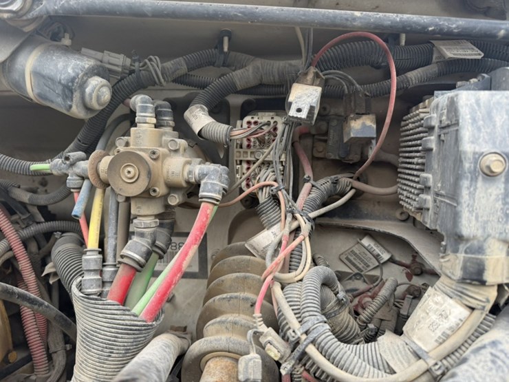 2006-caterpillar-c7-image-19