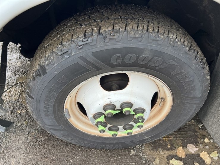 2014-chevrolet-express-paratransit-bus-image-14