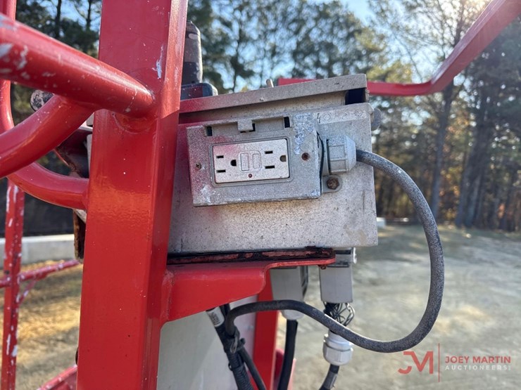 2017-skyjack-sj86t-image-14