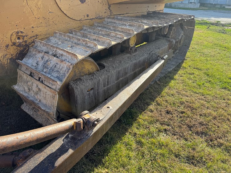 #116-•-dresser-buldozer-image-10