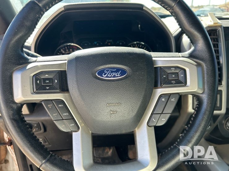 2018-ford-f150-lariat-image-38