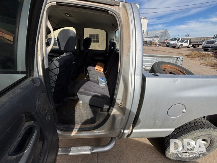 2004-dodge-2500-image-50