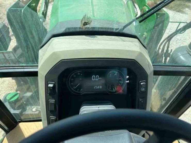 2023-john-deere-5090e-image-10